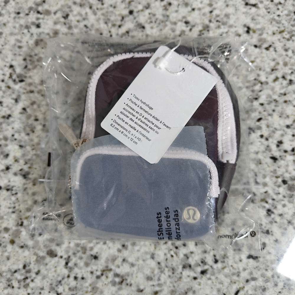 Lululemon Everywhere Backpack Nano (Goodnight Plum/Black Plum/Blissful Pink)